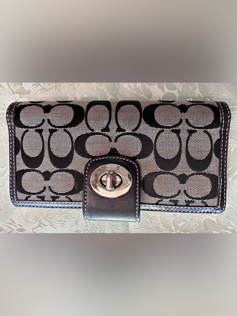 Vintage Coach Signature Black Canvas Turnlock Wallet